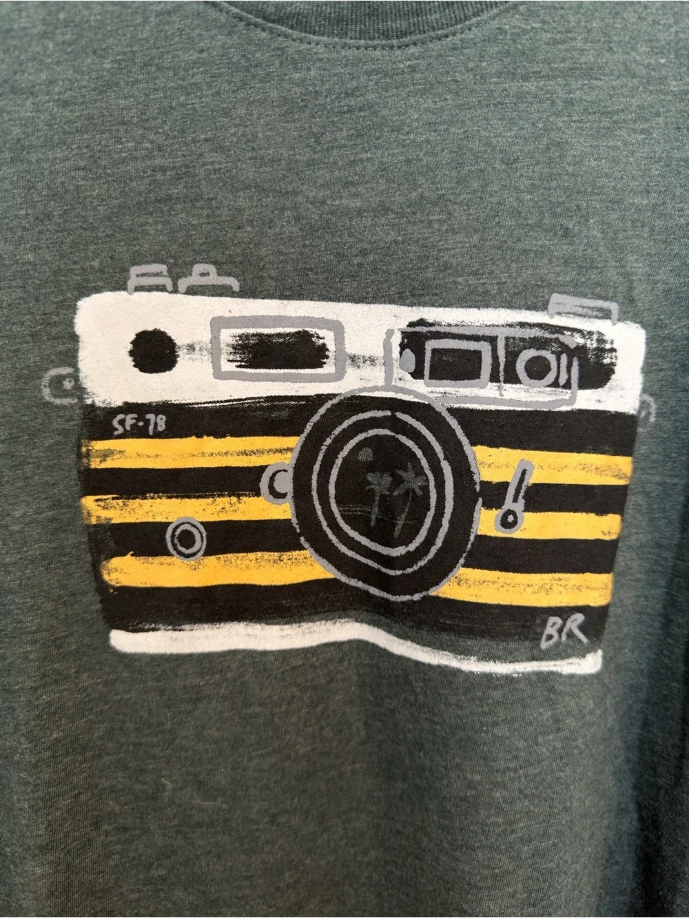 Banana Republic Heather Forest Green V‑Neck Tee
